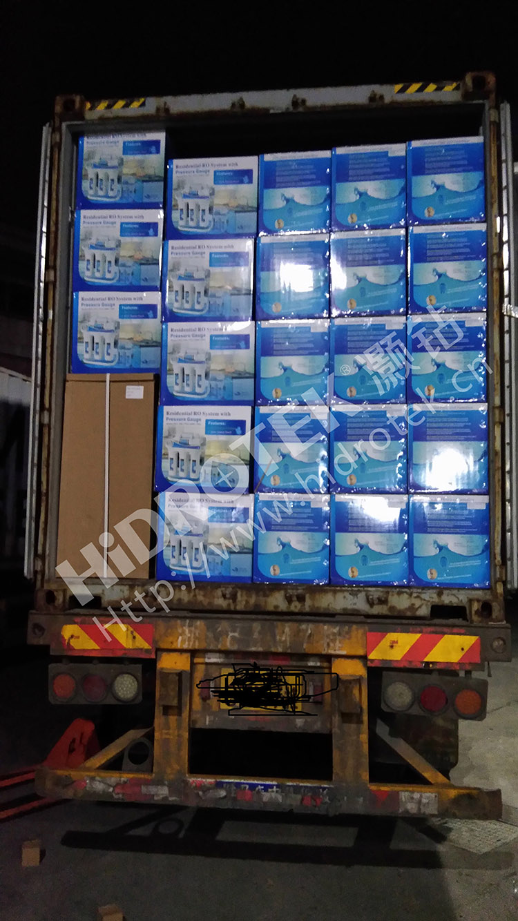 5e98119ae0a51.jpg 装柜.jpg